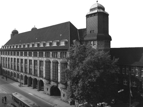Bahlsen’s Nazi past: A lesson in corporate responsibility and history Bahlsen’s Nazi past: A lesson in corporate responsibility and history